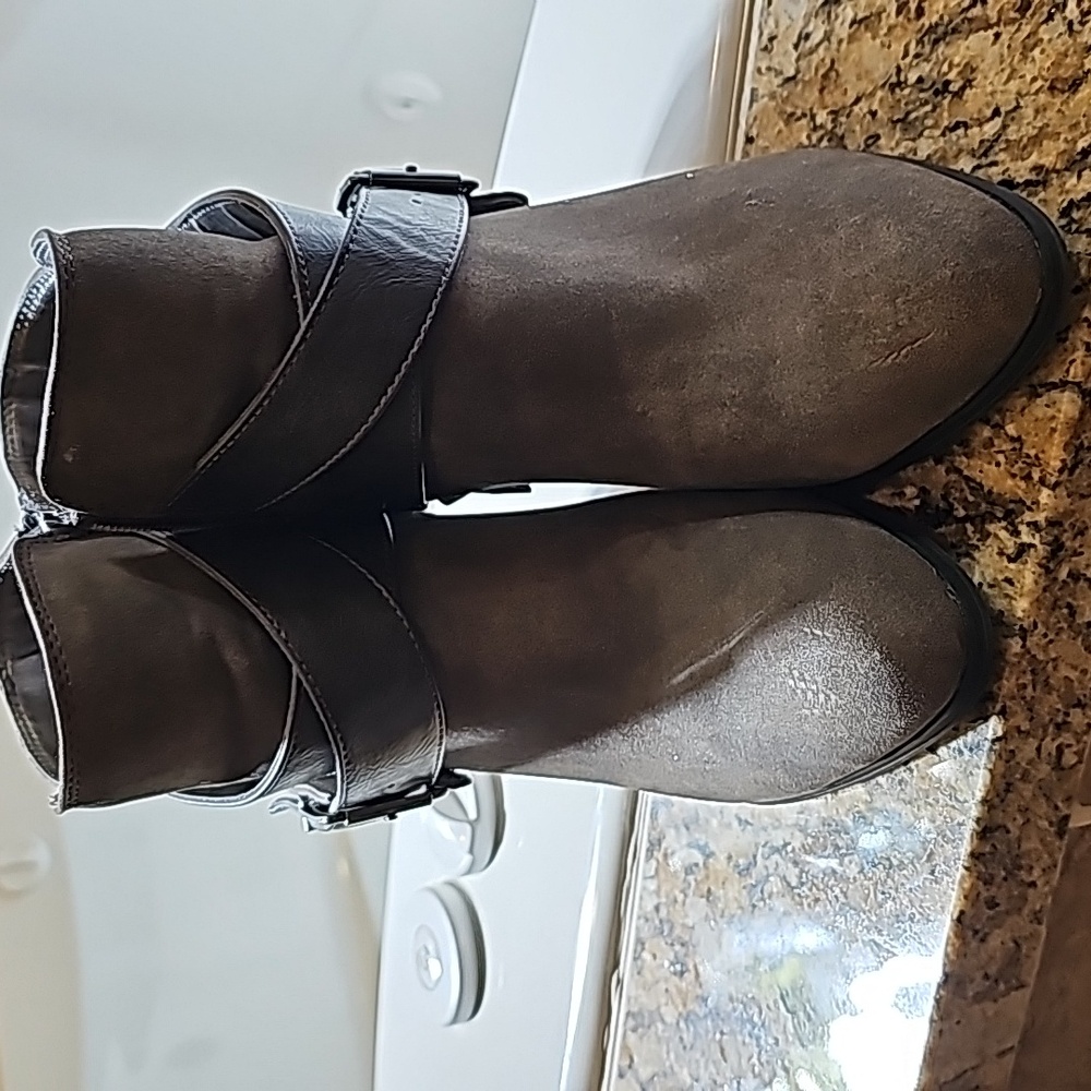 Woman's boots